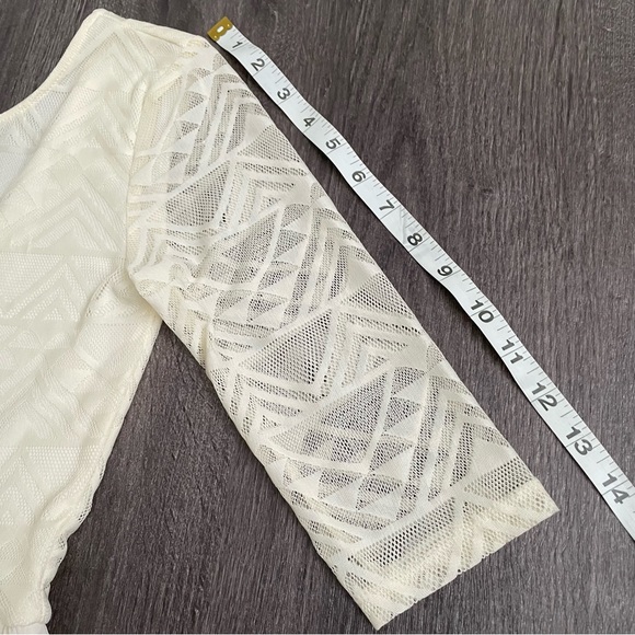 Ivory Cream 3/4 sleeves lace mini Dress Juniors ( 6) - Picture 4 of 10